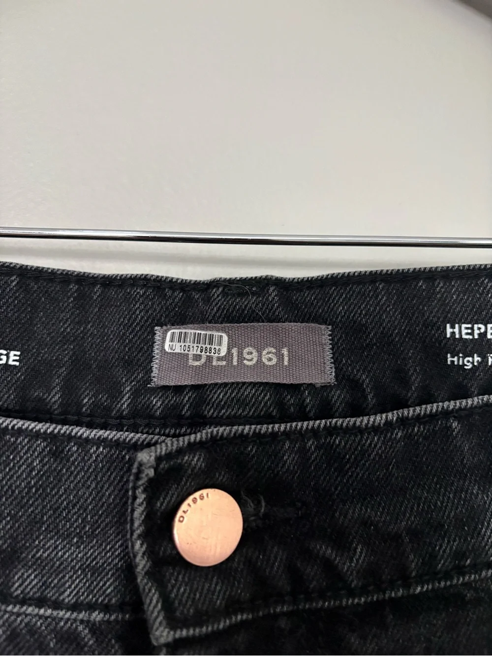 DL1961 Hepburn Wide Leg Jeans 32 High Rise 100% Cotton Black Denim Distressed - Picture 4 of 14